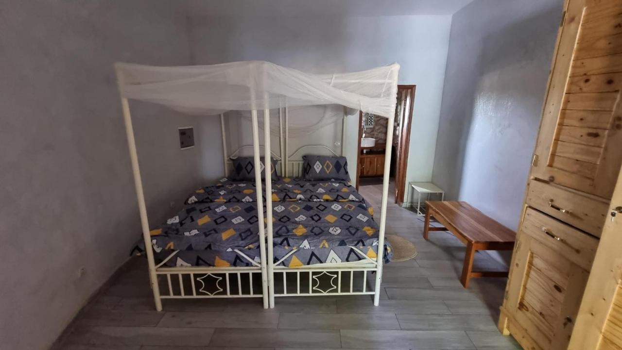 Hotel Les Fromagers Missirah Esterno foto